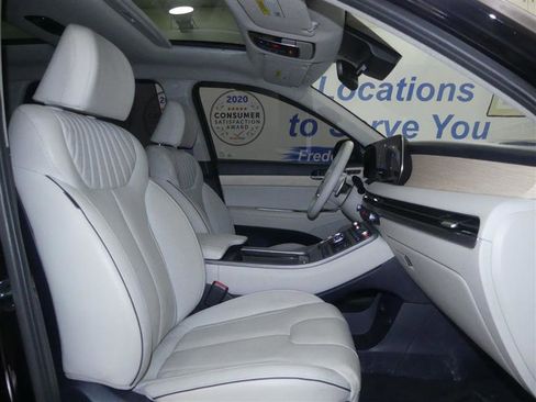 Used 2023 Hyundai Palisade Limited AWD/4WD image 9