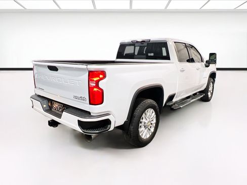 Used 2022 Chevrolet Silverado 2500 High Country w/ Safety Package II AWD/4WD image 4