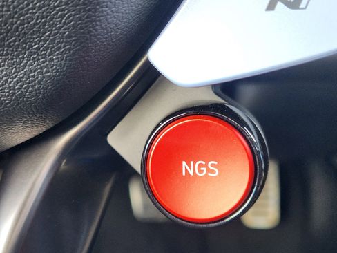 New 2025 Hyundai Elantra N image 34