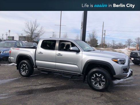 Certified 2023 Toyota Tacoma TRD Off-Road image 1