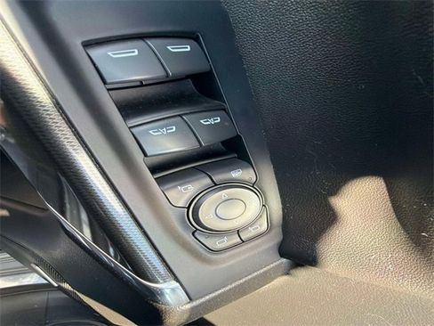 Used 2022 GMC Sierra 1500 AT4 w/ AT4 Premium Package image 17