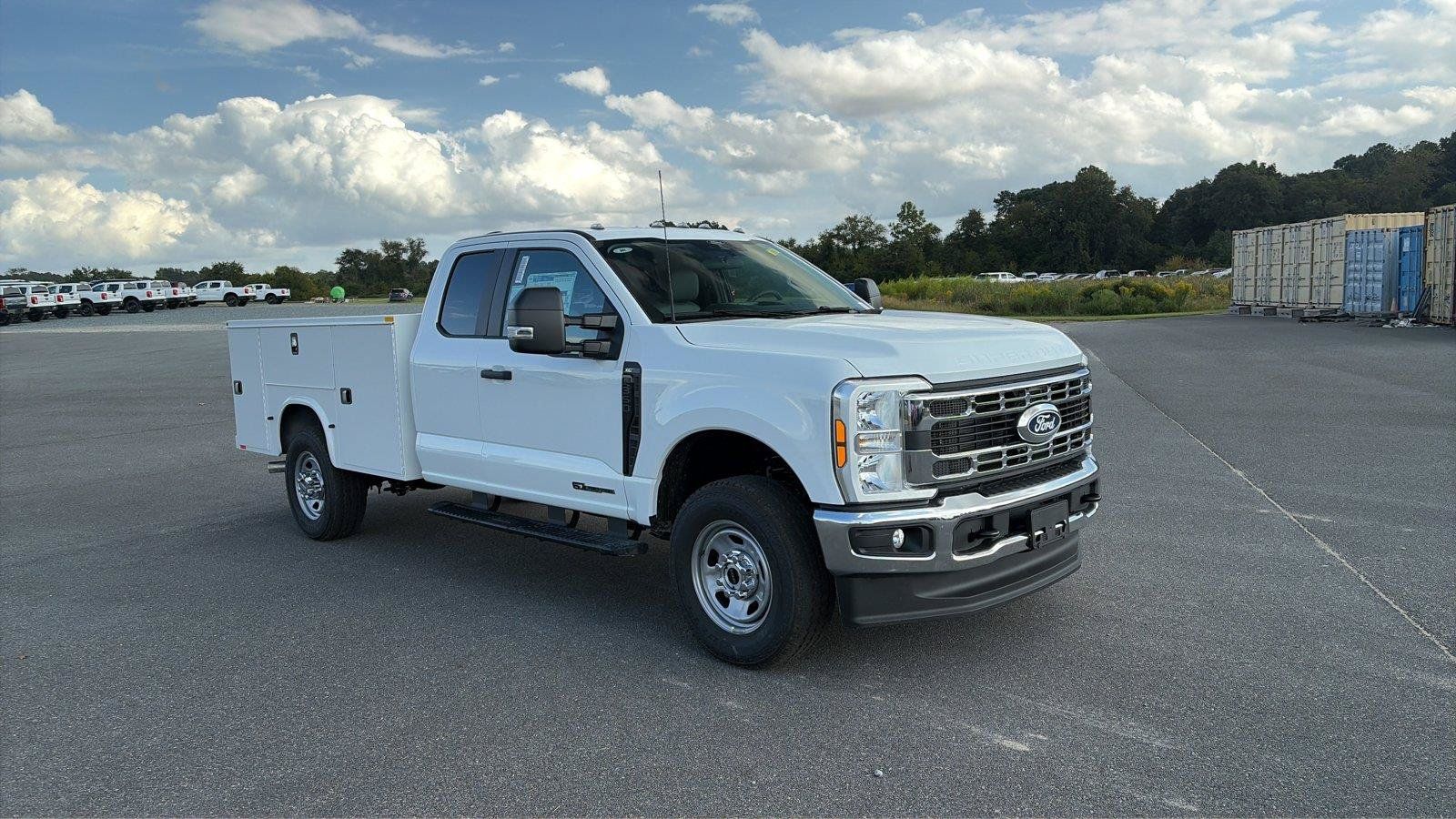 New 2027 Ford F350 XL w/ XL Chrome Package AWD/4WD image 7