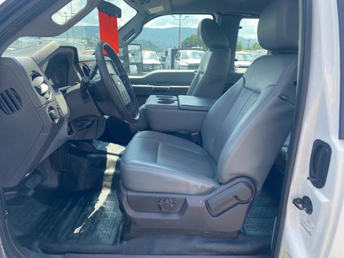 Used 2015 Ford F250 XL w/ Power Equipment Group AWD/4WD image 9