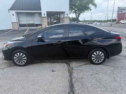 Used 2024 Nissan Versa S w/ Trunk Package image 4