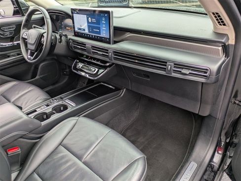 Used 2024 Lincoln Corsair Reserve w/ Equipment Group 201A image 29