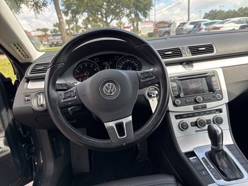 Used 2015 Volkswagen CC Sport image 27
