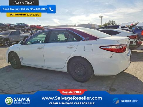 Used 2016 Toyota Camry LE FWD image 3