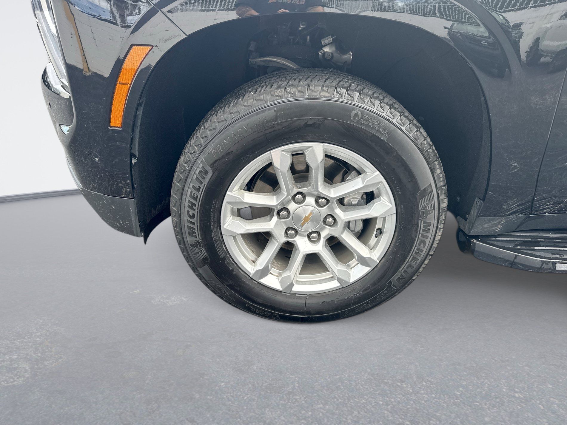 Used 2025 Chevrolet Tahoe LT RWD image 11