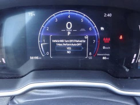 Used 2023 Toyota Corolla Cross XLE image 19