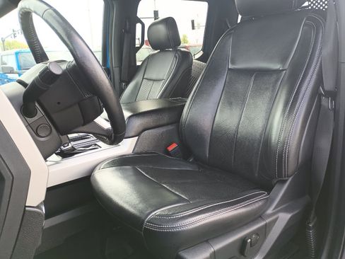 Used 2020 Ford F150 Lariat w/ Equipment Group 502A Luxury AWD/4WD image 23