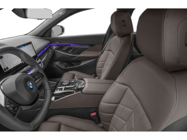 Used 2025 BMW 540i xDrive w/ Executive Package AWD/4WD image 11