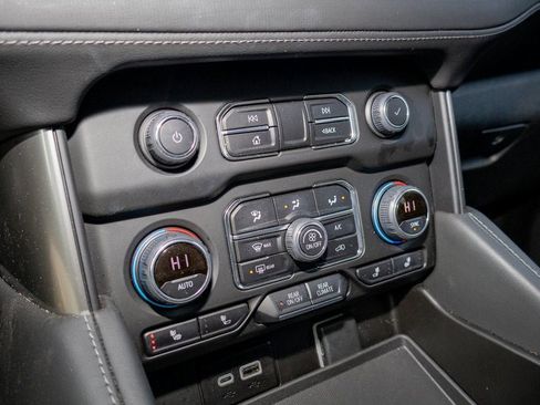 Certified 2023 Chevrolet Tahoe Z71 w/ Luxury Package image 23