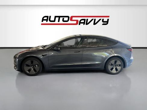 Used 2023 Tesla Model 3 Standard Range RWD image 4