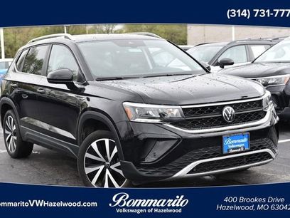 Certified 2023 Volkswagen Taos SE w/ Panoramic Sunroof Package