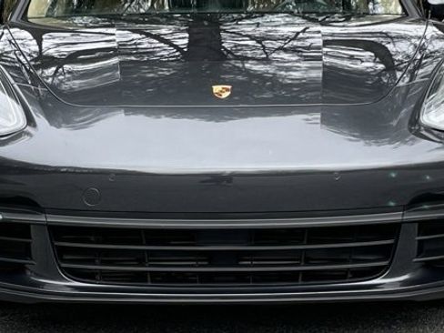 Used 2019 Porsche Panamera image 3