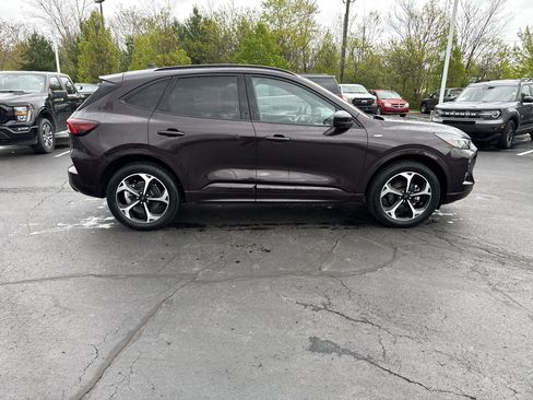 Used 2023 Ford Escape ST-Line Elite AWD/4WD image 9