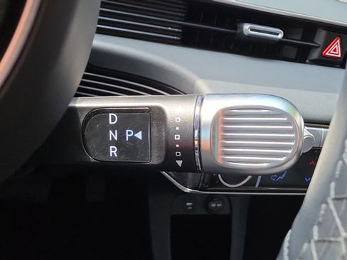 Used 2024 Hyundai Ioniq 5 SE AWD/4WD image 20