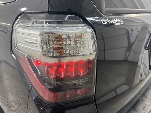 Used 2016 Toyota 4Runner SR5 Premium image 35