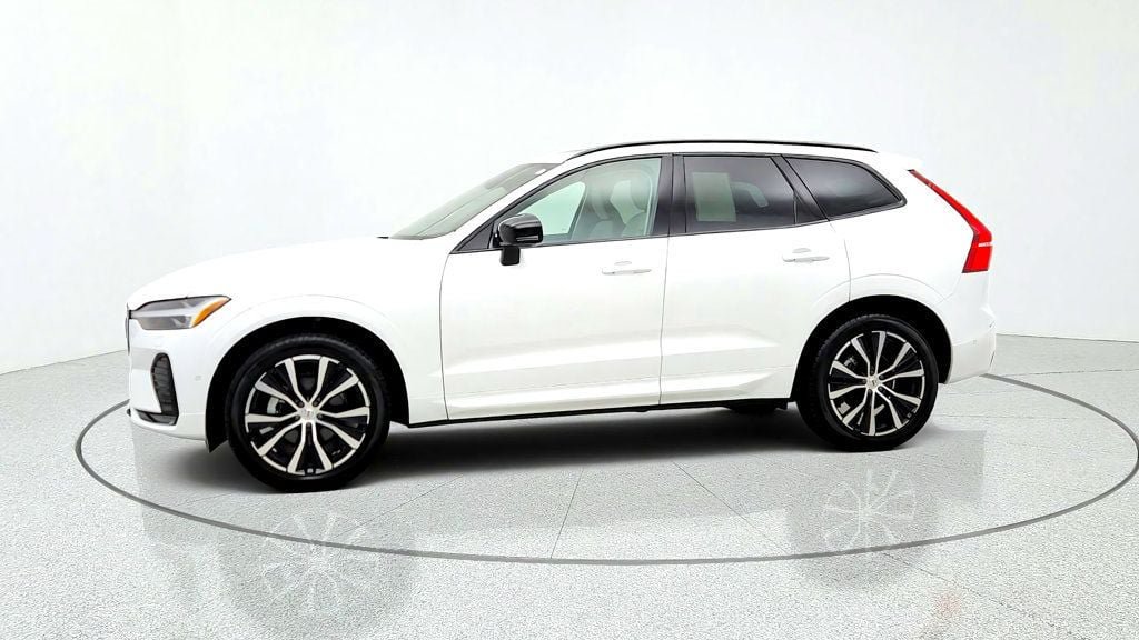 Used 2024 Volvo XC60 B5 Plus w/ Climate Package AWD/4WD image 8