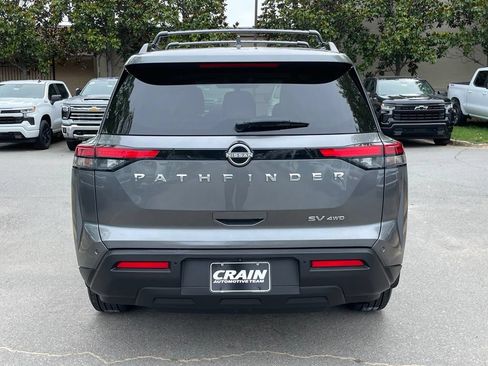 Used 2022 Nissan Pathfinder SV AWD/4WD image 6