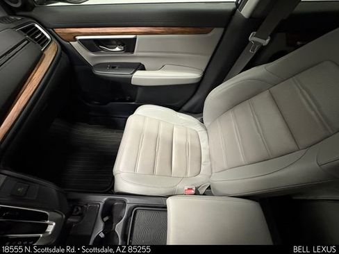 Used 2018 Honda CR-V Touring image 18