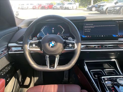 Used 2025 BMW 740i 740i w/ Premium Package image 8