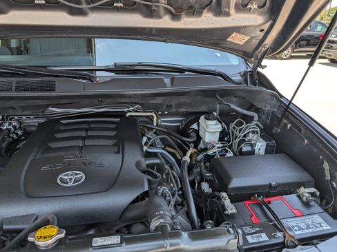 Used 2013 Toyota Sequoia Limited RWD image 28