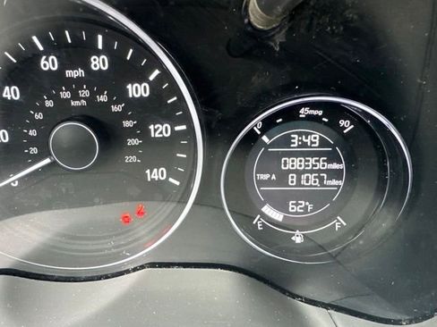 Used 2016 Honda HR-V LX image 17