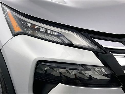 Used 2024 Nissan Rogue SV AWD/4WD image 37