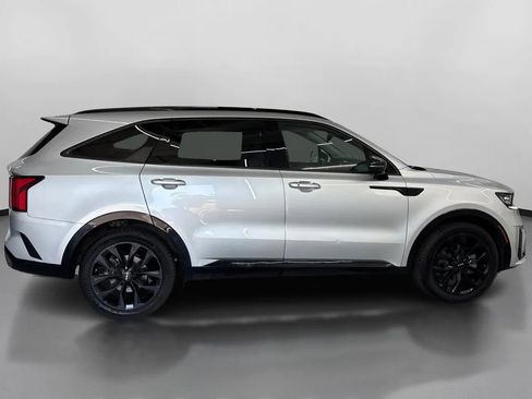 Used 2022 Kia Sorento SX FWD image 11