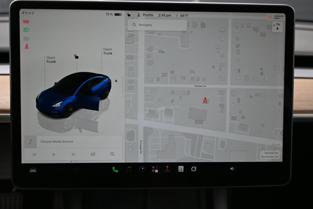 Used 2022 Tesla Model 3 RWD image 11