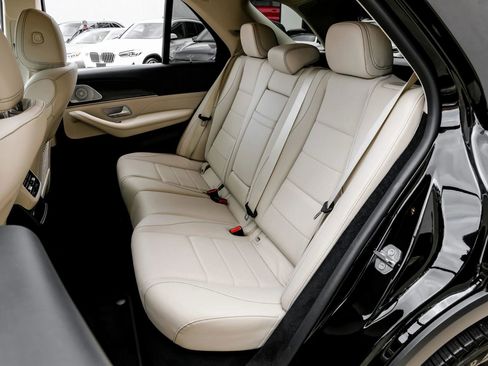 Used 2021 Mercedes-Benz GLE 350 w/ Premium Package image 48