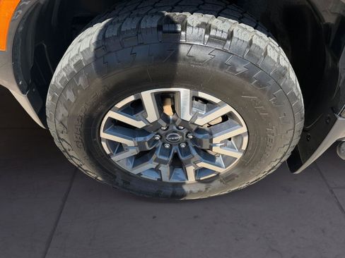 Used 2023 Nissan Frontier SV w/ SV Convenience Package image 14