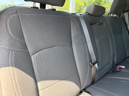 Used 2022 RAM 1500 Warlock AWD/4WD image 14