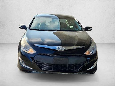 Used 2014 Hyundai Sonata Hybrid image 2