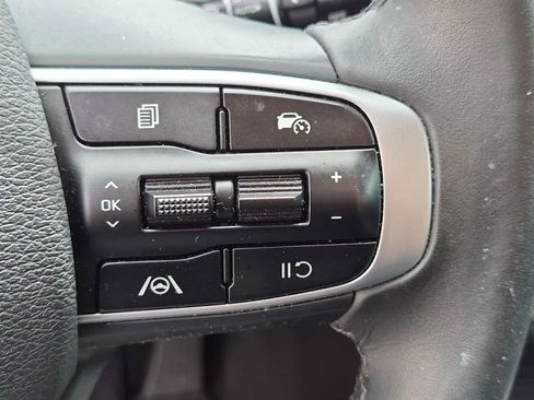 Used 2025 Kia Sportage EX FWD image 15