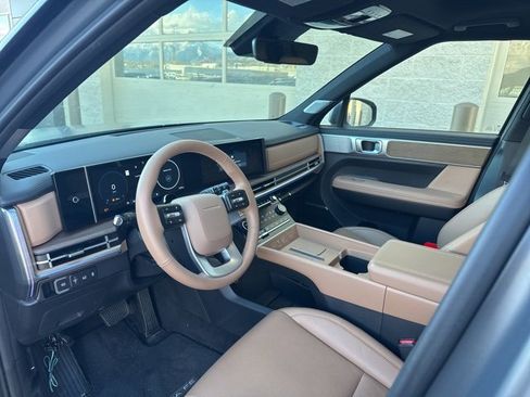 Used 2025 Hyundai Santa Fe Limited image 18