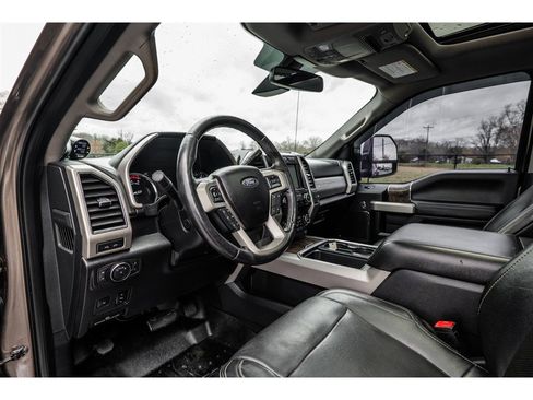 Used 2019 Ford F350 Lariat w/ Lariat Ultimate Package image 13