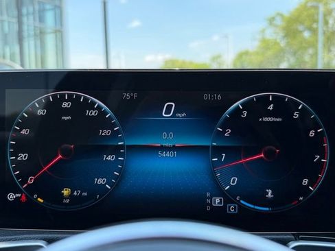 Used 2022 Mercedes-Benz GLB 250 4MATIC image 18