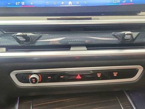 Used 2026 BMW X7 xDrive40i image 57