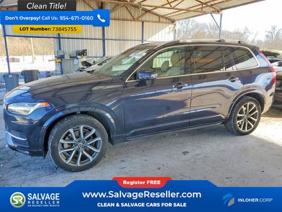 Used 2016 Volvo XC90 T6 Momentum w/ Momentum Plus Package