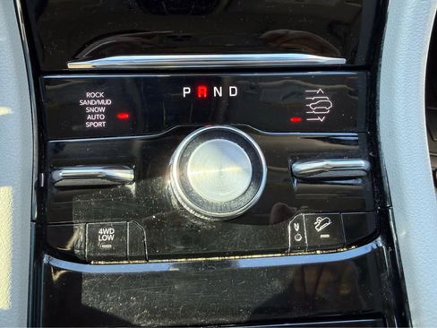 Used 2021 Jeep Grand Cherokee L Overland w/ Luxury Tech Group IV image 29