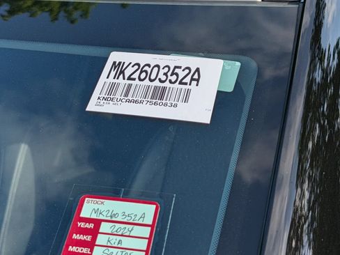 Used 2024 Kia Seltos S AWD/4WD image 29
