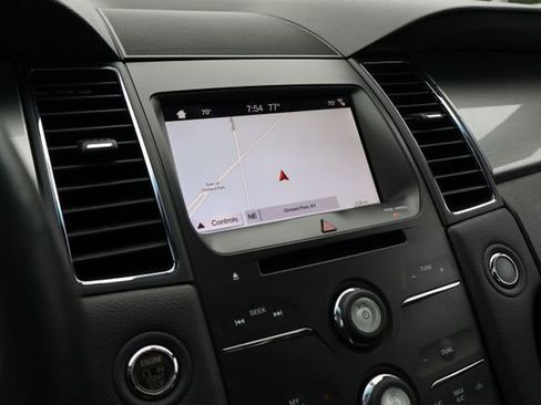 Used 2019 Ford Taurus SEL w/ Equipment Group 201A FWD image 12