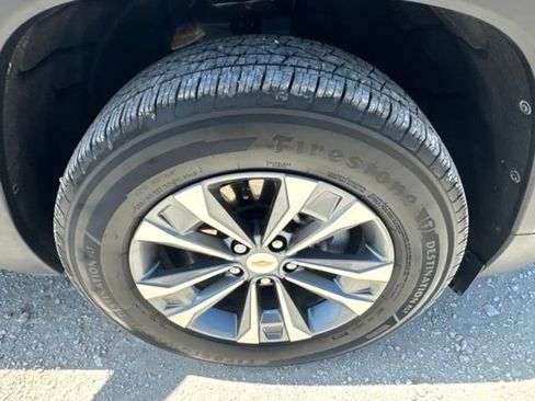 Used 2025 Chevrolet Equinox LT w/ Convenience Package II FWD image 26