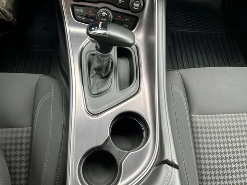 Used 2018 Dodge Challenger SXT RWD image 20
