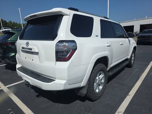 Used 2019 Toyota 4Runner SR5 Premium AWD/4WD image 4