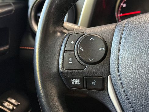 Used 2018 Toyota RAV4 SE w/ Power Extra Value Package FWD image 25