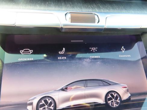 Used 2025 Lucid Air Pure RWD image 35