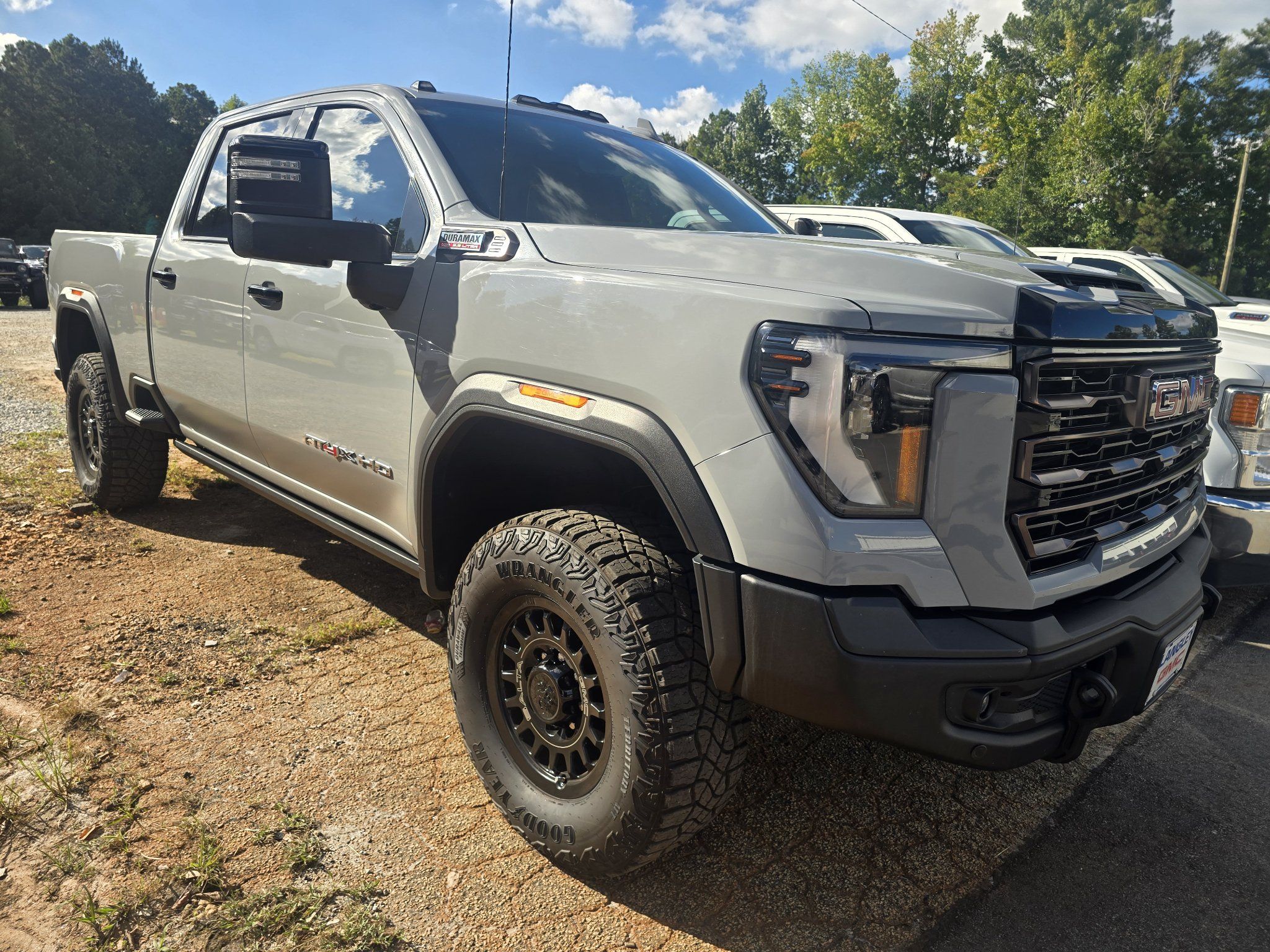 Used 2024 GMC Sierra 2500 AT4X w/ AT4X AEV Edition AWD/4WD image 1